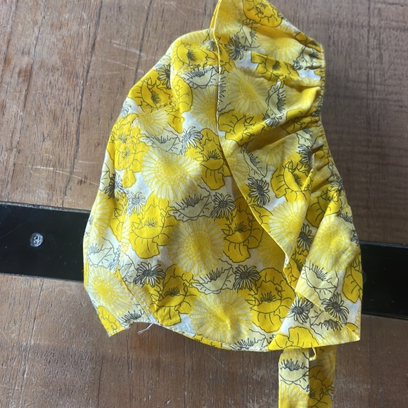 Kate Quinn yellow, flowered bonnet - Picture 3 of 3